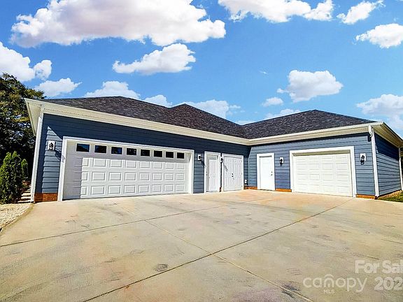 4th image of 1345 Wildflower Dr