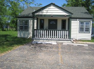 2070 E New York St, Aurora, IL 60502
