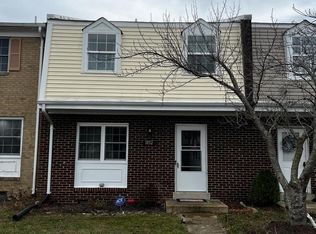 1852 Fort Pulaski Ct, Dumfries, VA 22026