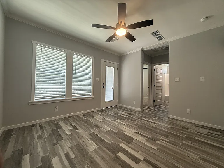5715 Camelford Dr #528 — Photo 17