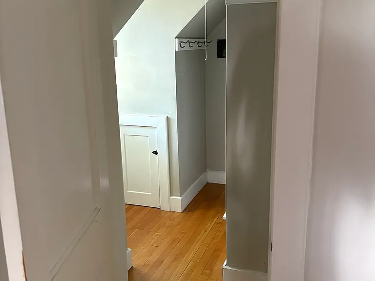 15 Ridgewood Ave — Photo 36