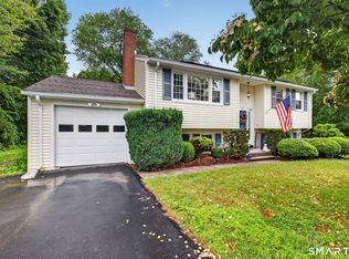 40 Cedar Rd, Clinton, CT 06413