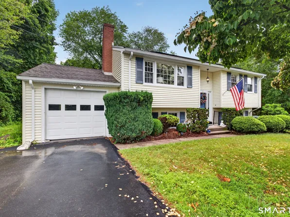 40 Cedar Road, Clinton, CT 06413