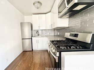125 N Hamilton Dr APT A, Beverly Hills, CA 90211