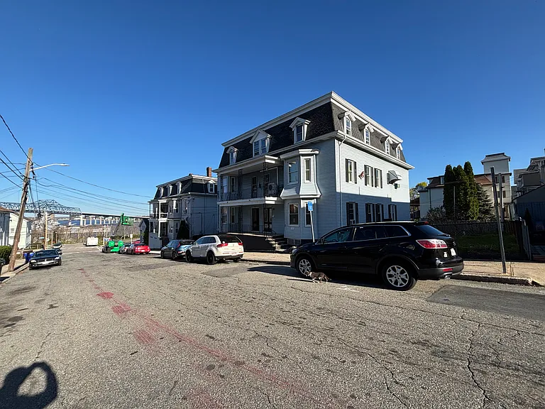 118 Locust St — Photo 18