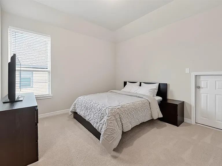 4018 Martin Ridge Dr — Photo 34