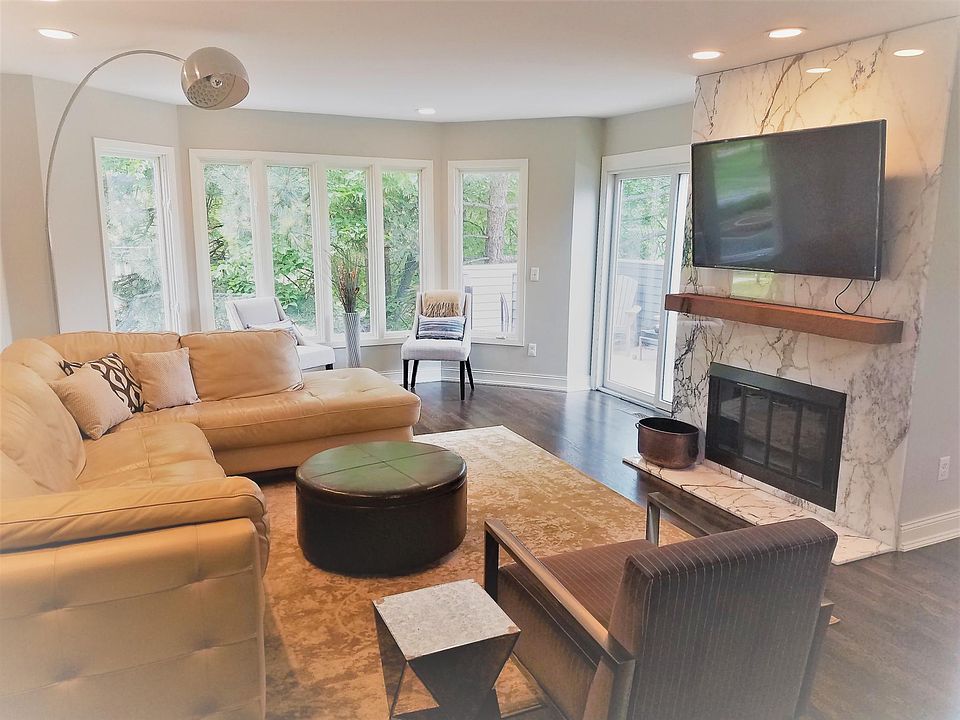 Living room (current furniture)