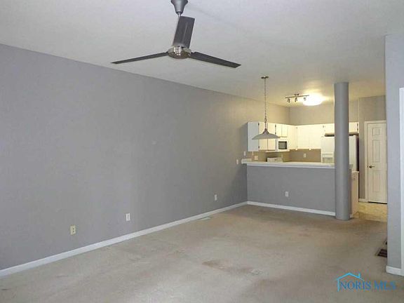 3rd image of 2609 W Village Dr