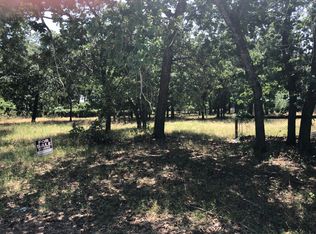 1624 Pelican Ct, Azle, TX 76020