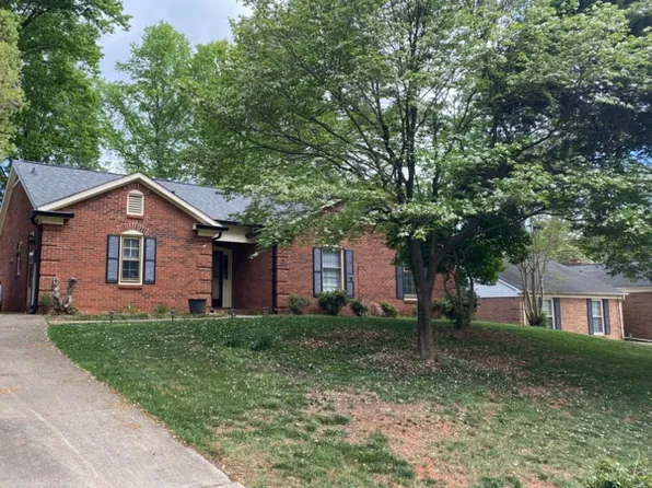 8927 Tree Haven Dr, Charlotte, NC 28270