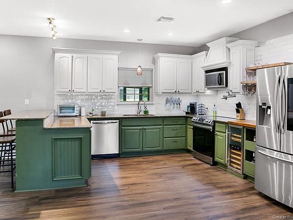 2nd image of 612 Primewood Dr