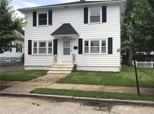 23 Iona St, Providence, RI 02908