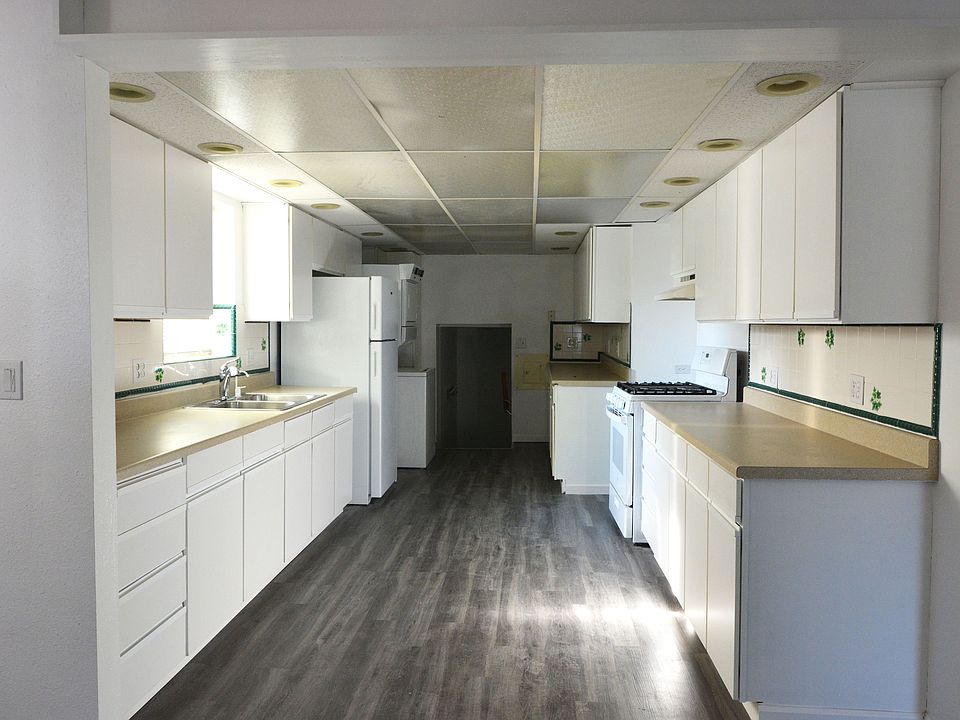 Kitchen 1_06132021