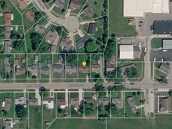 212 Rhoades Ave, Greenville, OH 45331