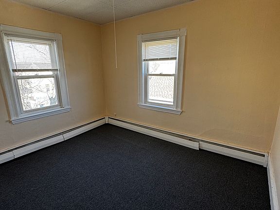 4th image of 90 Aborn St #6