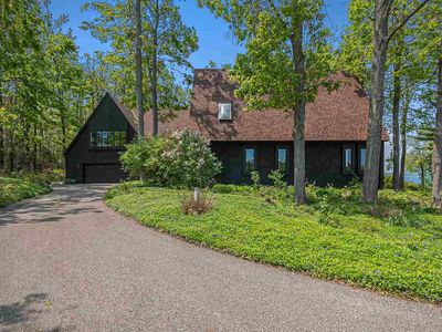 1425 Bay View Hts, Petoskey, MI, 49770