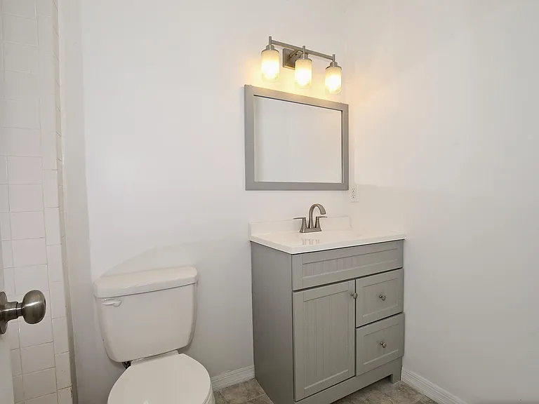 2548 Clairmont Ave — Photo 15