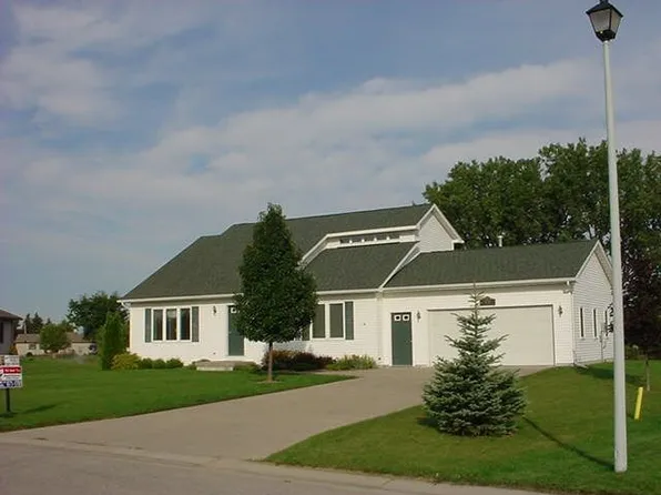 5398 Lisa Dr, Bay City, MI 48706