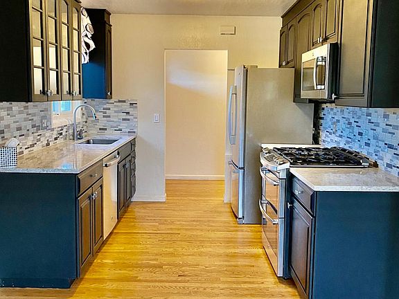 3rd image of 2520 Catalpa Way