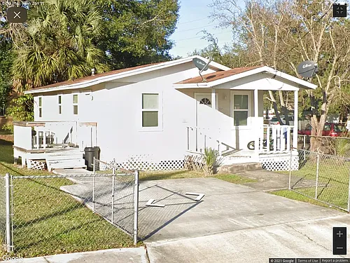 2247 W 10th St Photo 1