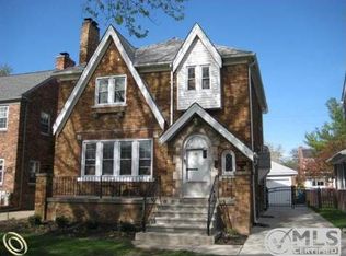 416 McKinley Ave, Grosse Pointe Farms, MI 48236