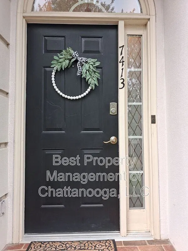 3 bed, 3.0 bath, 1685 sqft, $1,975 — Photo 2