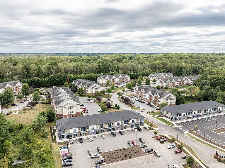 Echo at Forest View — Photo 37