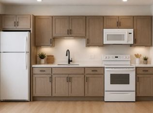 Lincoln Village, Manchester, IA 52057