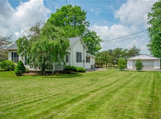 724 S Nineveh Rd, Franklin, IN 46131