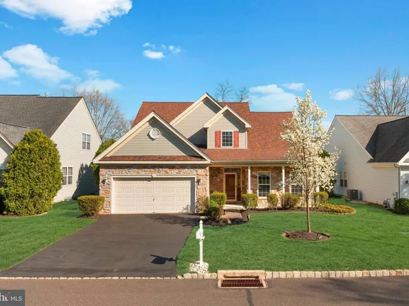 342 N Founders Ct, Warrington, PA 18976