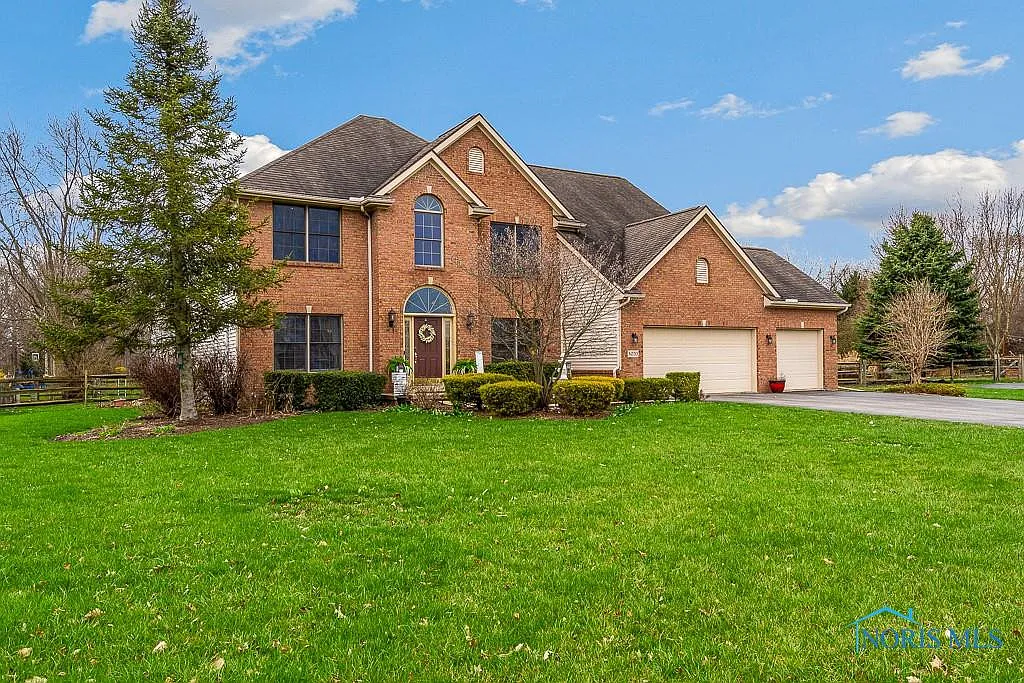 3070 Pebble Ct photo 1