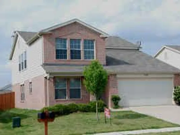8905 King Ranch Dr, Aubrey, TX 76227