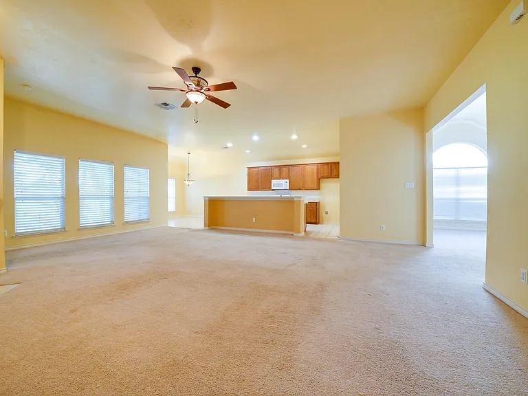 9724 Water Tree Dr — Photo 6
