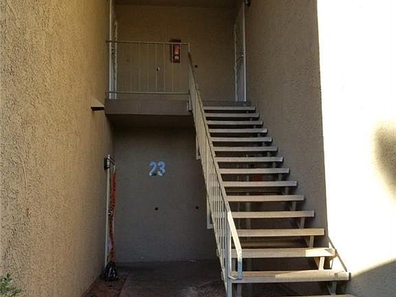 4th image of 4561 Carriage Park Dr