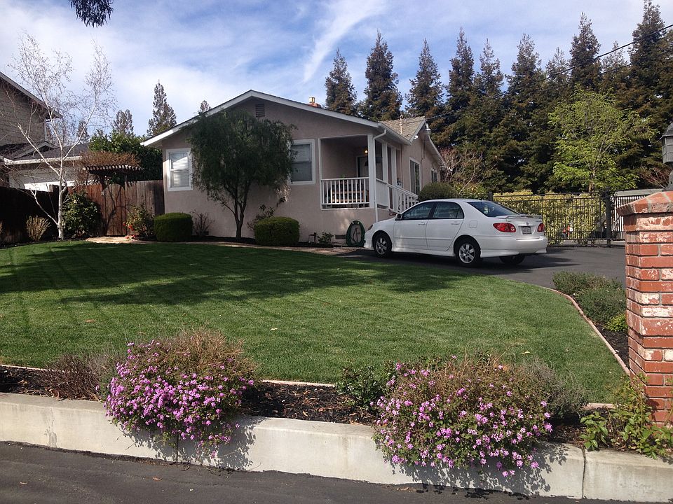 2nd image of 348 1st Ave S