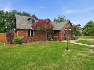 105 Franklin Ct, Pottsboro, TX 75076
