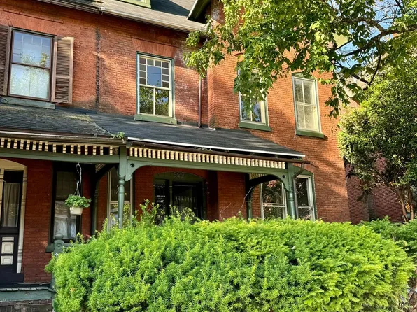 522 Greenwich St, Reading, PA 19601