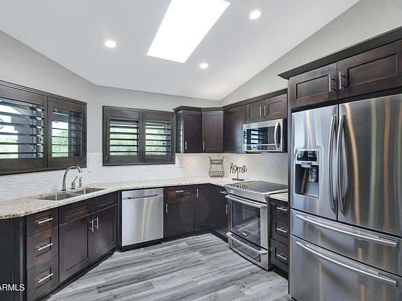 3rd image of 17541 E HAWLEY Drive