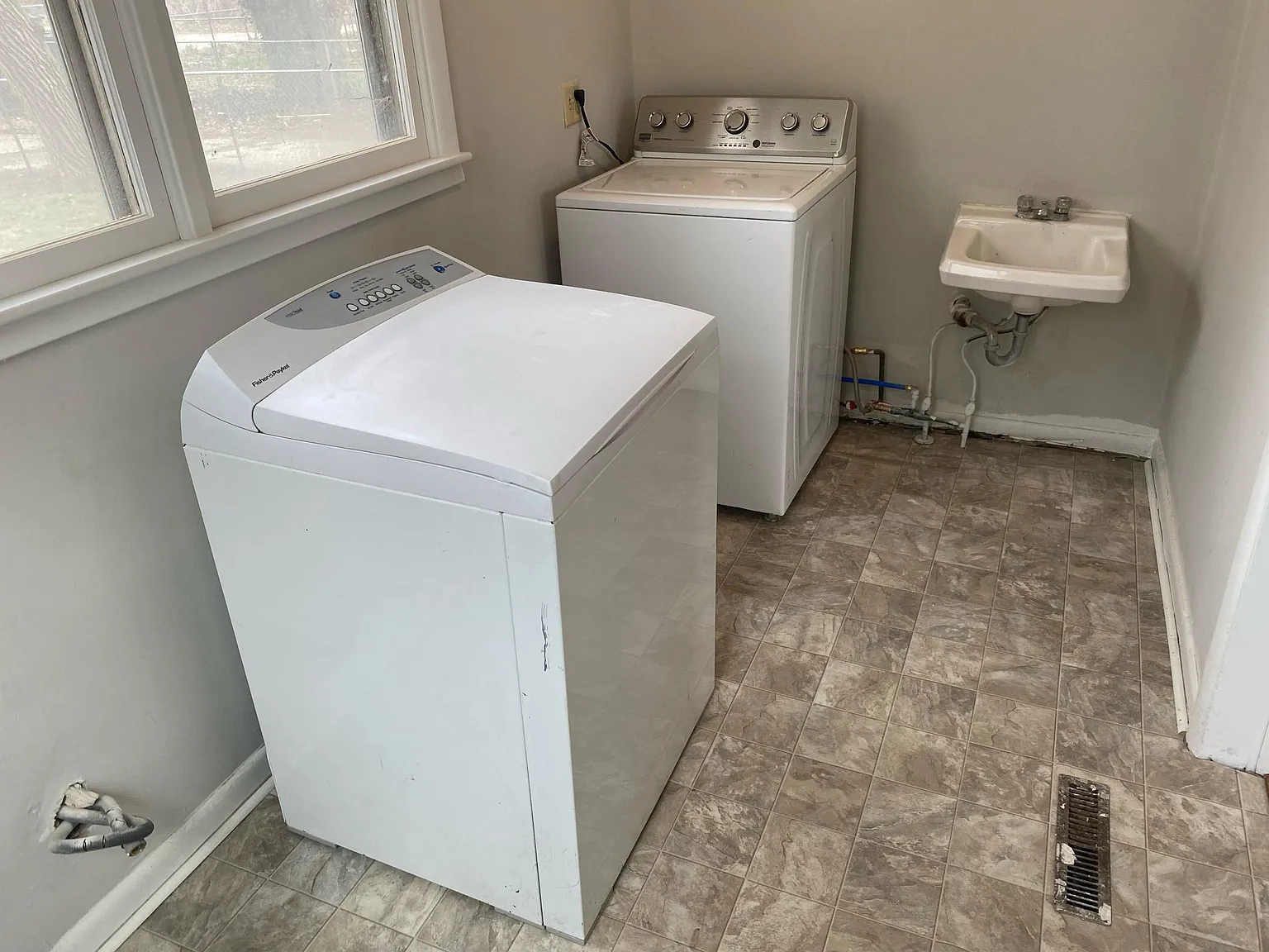 1010 Mechanic St — Photo 2
