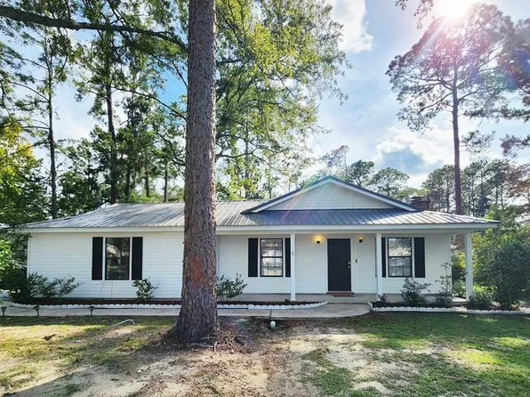 2400 Lowndes Dr, Valdosta, GA 31602