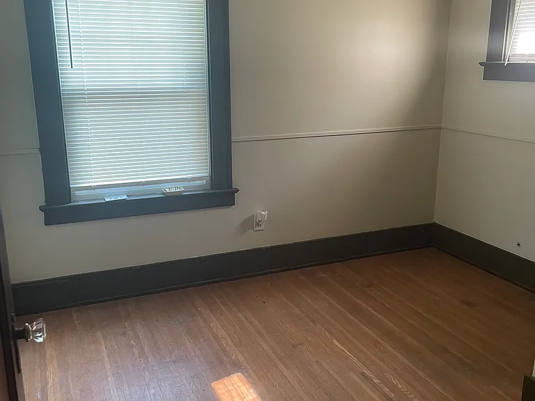 70 Lakeshire Rd — Photo 9