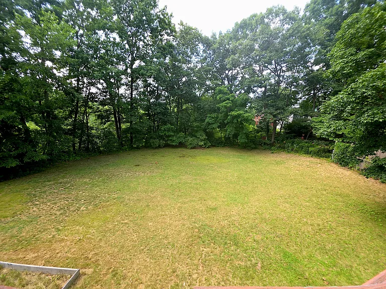 3 New Searles Rd — Photo 8