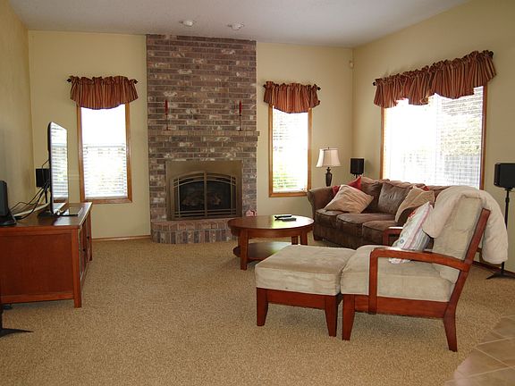 Gas fireplace with remote