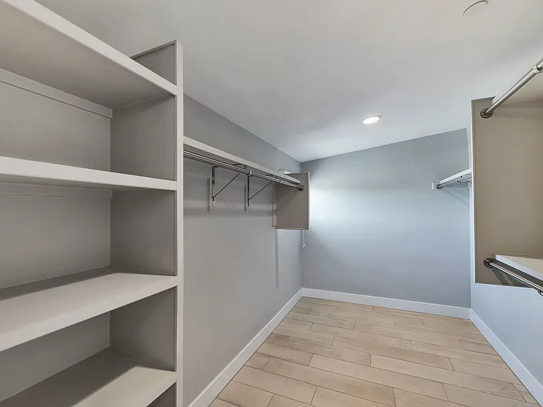 4525 N 40th St #9 — Photo 14