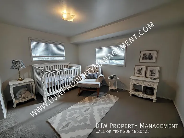624 W Linden St — Photo 12