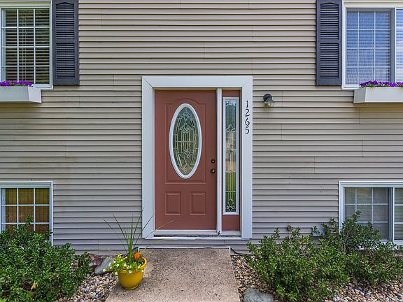 3rd image of 1265 W 32nd St