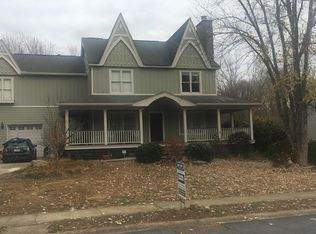 200 Willow Glenn Dr, Marietta, GA 30068