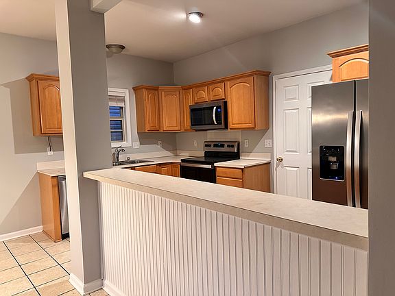 2nd image of 3772 Winthrop Dr
