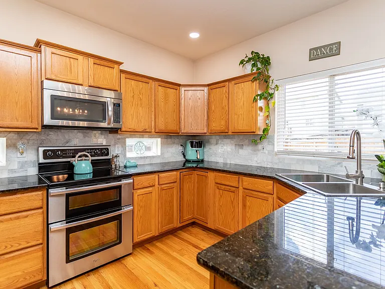 5712 Stable Ct — Photo 13