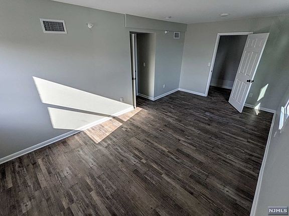 5th image of 32 Central Ave #1